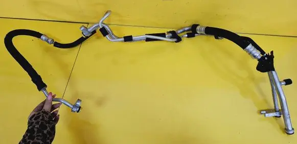 Audi A4 S4 B6 8E 8H Air conditioning (A/C) pipe/hose 8E1280712Q