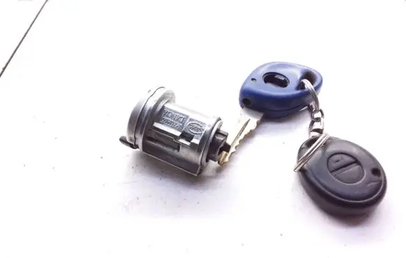 Fiat Punto (176) Ignition lock B365