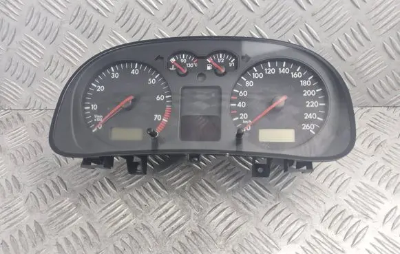 Volkswagen Golf IV Speedometer (instrument cluster) 1J0920821A 0263618155 0810759356