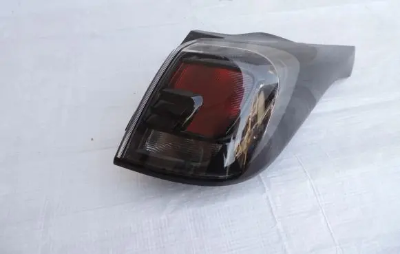 Opel Crossland X Rear/tail lights 39235952