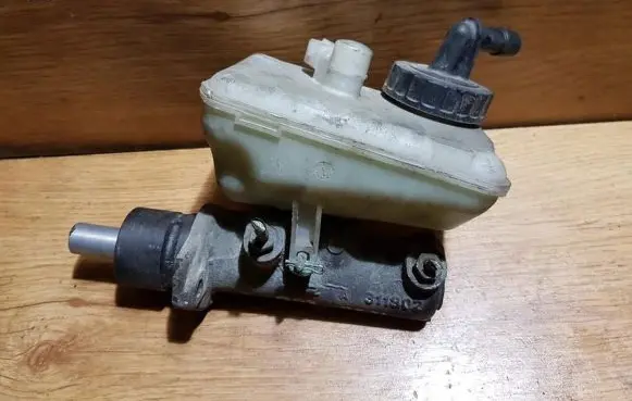 Peugeot 806 Master brake cylinder