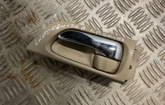 Toyota Land Cruiser (J120) Rear door interior handle trim 