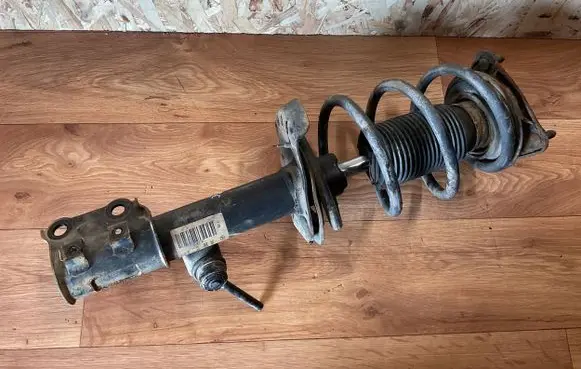 Hyundai i30 Front shock absorber with coil spring 546602R450 801402000417