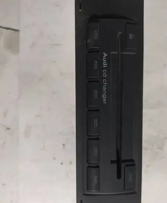 CD/DVD changer