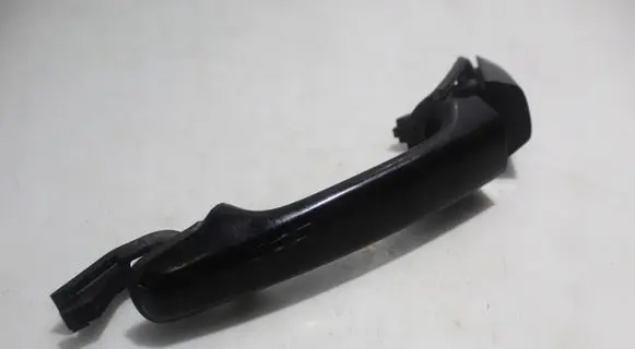 Rear door exterior handle/bracket