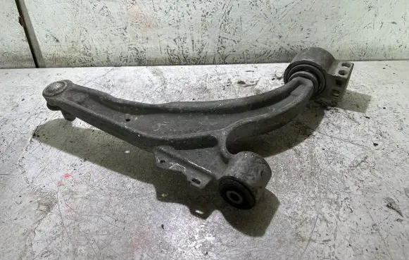 Chevrolet Cruze Front lower control arm/wishbone