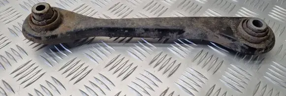 Volkswagen Golf V Rear control arm
