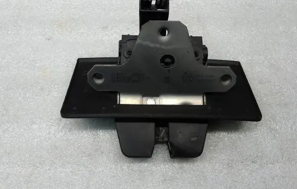 Volvo S60 Tailgate/trunk/boot lock/catch/latch 31440240 01043897004 310617