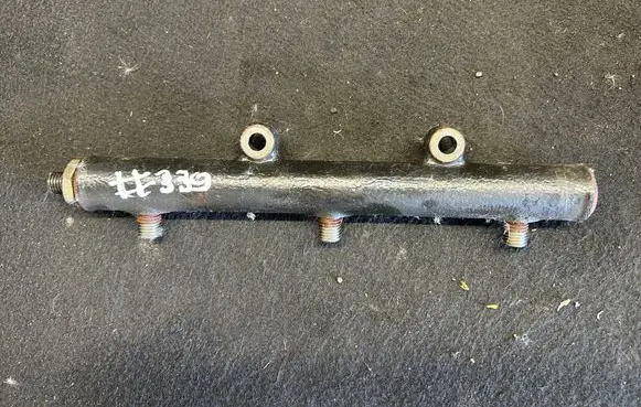 Land Rover Discovery 3 - LR3 Fuel main line pipe A2c20001291