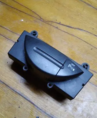 Mercedes-Benz E W211 Parking (PDC) sensor switch 2118206510
