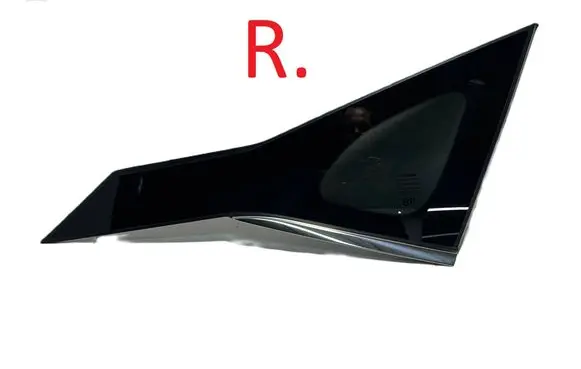 Nissan Qashqai J12 Rear side window 833006UA1A
