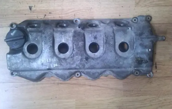 Nissan Almera N16 Rocker cam cover 