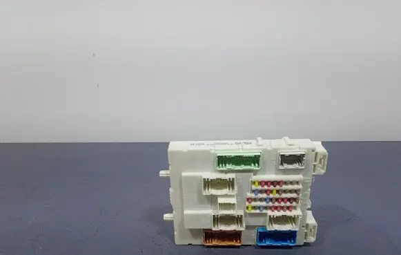 Volvo V40 Fuse box set 31296059