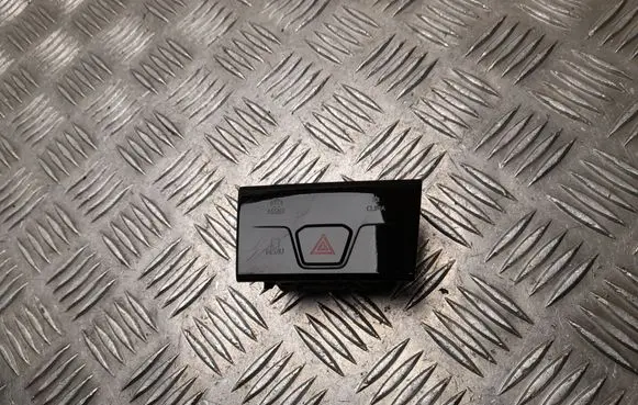 Volkswagen Golf VIII Hazard light switch 5H0925200P