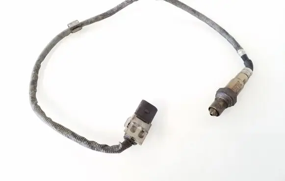 Mercedes-Benz E W212 Lambda probe sensor 0075425118 0281004207