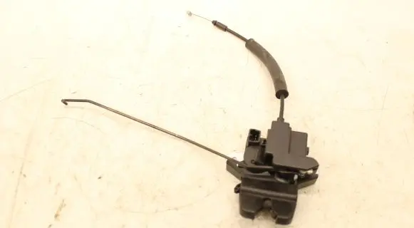 Loading door lock