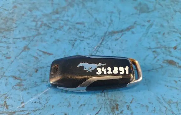 Ford Mustang VI Ignition relay FR3Z15K601K