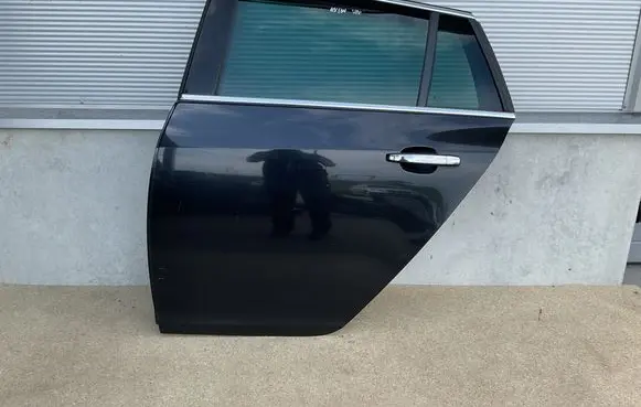 Rear door