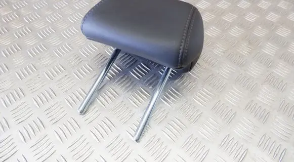 Nissan Qashqai Rear seat headrest 
