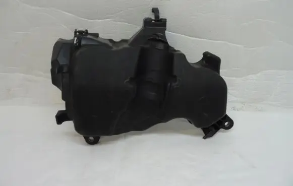 Engine cover (trim)