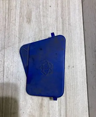 Mercedes-Benz CLS C219 Windshield washer fluid reservoir/tank 2118690008