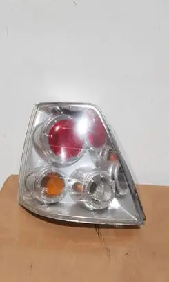 KIA Sorento Rear/tail lights 04003238