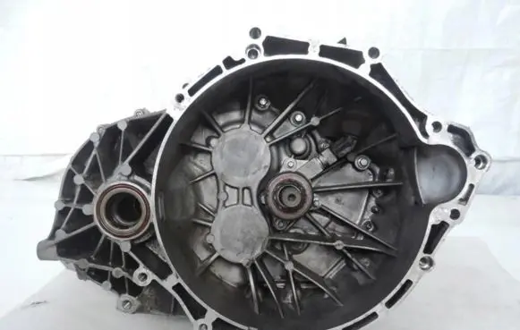 Ford Kuga II Manual 5 speed gearbox FV4R7002CCA