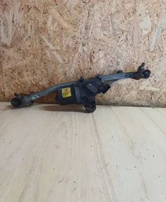 Front wiper linkage and motor
