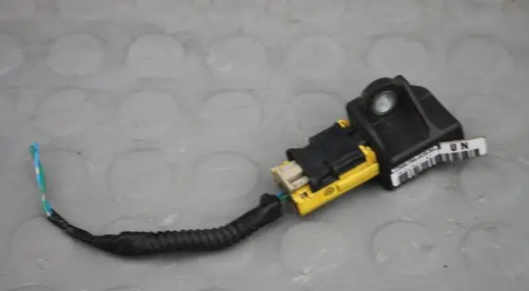 Honda HR-V Airbag deployment crash/impact sensor 77930T6AJ210M2-UN 77930T6AJ210M2 77930-T6A-J210-M2