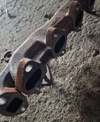 Hyundai Santa Fe Exhaust manifold
