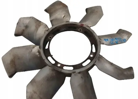 Mitsubishi Pajero Electric radiator cooling fan 4303114m404car