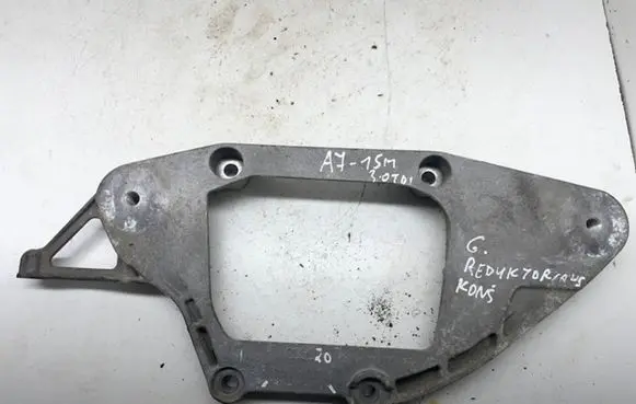 Audi A7 S7 4G Rear differential/diff mount bracket 8K0599287J