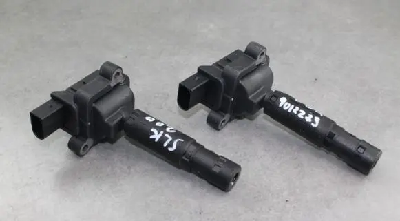 Mercedes-Benz SLK R171 High voltage ignition coil A0001501580