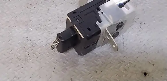 Toyota Corolla Verso AR10 Ignition lock 626399000