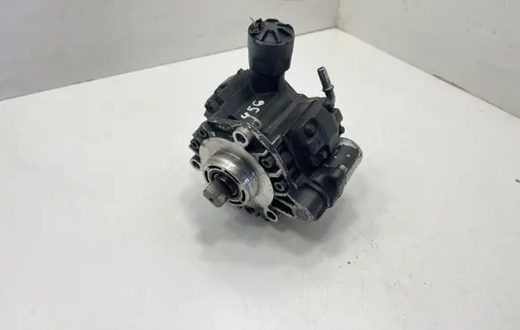 Citroen C5 Fuel injection high pressure pump A2C27100268