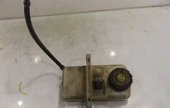 Renault Scenic III - Grand scenic III Brake fluid reservoir 460910004R