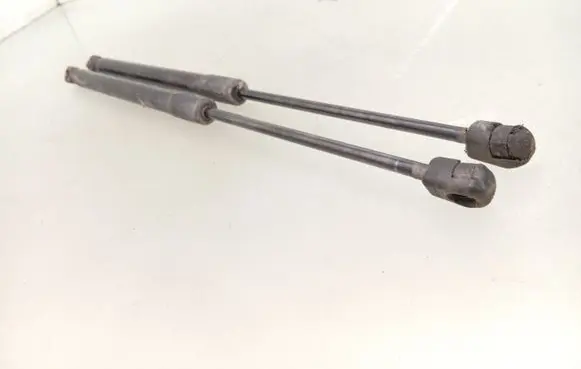Volkswagen PASSAT B7 Tailgate/trunk strut/damper 3AF827550B