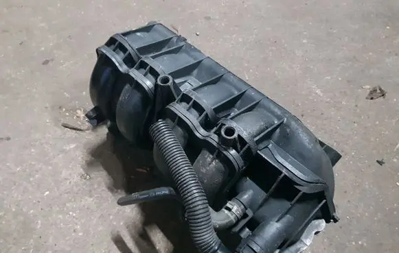 Audi A2 Intake manifold 036971824A