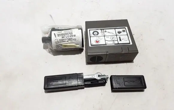 Porsche Panamera (970) Tire air pump compressor 99765205500