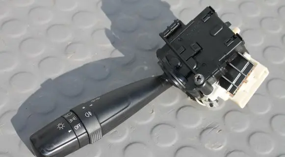 Suzuki Vitara (LY) Indicator stalk MANETKAVITARA