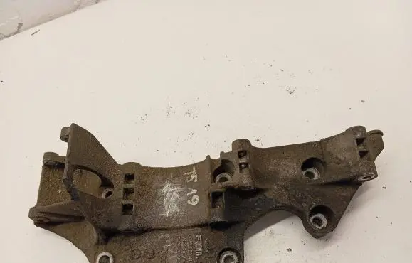 Volkswagen Transporter - Caravelle T5 Generator/alternator bracket 045903143F AL19C03