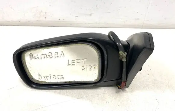 Nissan Primera Front door electric wing mirror 8211 023254