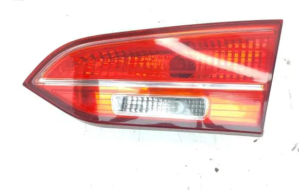 Hyundai Santa Fe Tailgate rear/tail lights 924062W0