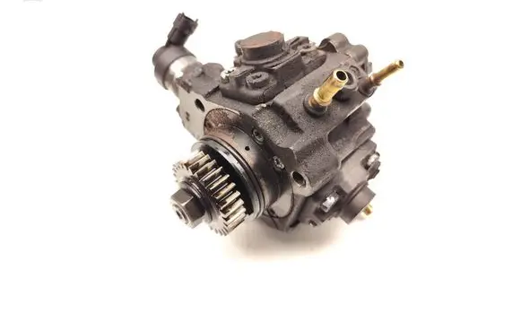 Opel Vivaro Fuel injection high pressure pump 8200912103 0445010234