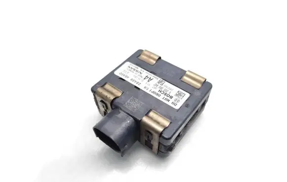 Nissan Qashqai Distronic sensor radar 284384EA5D 0203300847