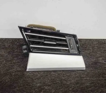 Volkswagen PASSAT B8 Dashboard air vent grill cover trim 