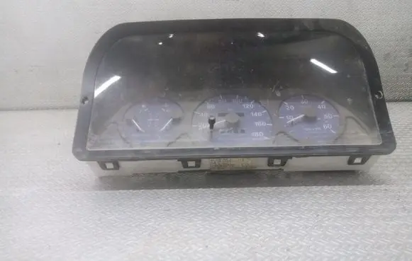 Speedometer (instrument cluster)