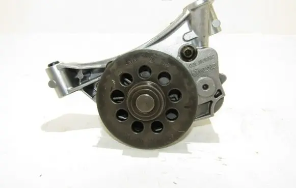 Volkswagen Caddy Oil pump 03L115263