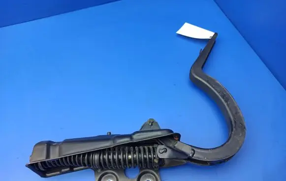 Mercedes-Benz S W126 Tailgate/trunk/boot hinge