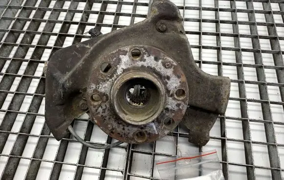 Fiat Grande Punto Front wheel hub spindle knuckle
